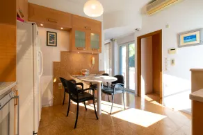 Sea Front Sunrise Luxury Villa - Image 4