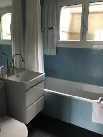 Apartamento tranquilo, soleado y acogedor de 3 habitaciones con vistas a las montañas - Image 2
