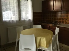 Maison dans un endroit calme - Image 2