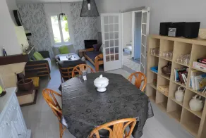 Character House for 6 People - Image 3