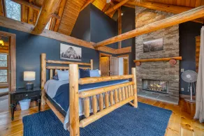 EPIC VIEWS-HotTub-WoodStove-Sauna-Fireplace-GameRoom-Playset-EV-FencedYard+More! - Image 2