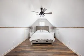 Lake St. Clair Cottage | Hot Tub | Games Room | Sleeps 12 - Image 5