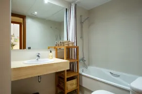 V010 - Milenium, Apartamento con piscina comunitaria y acceso a la playa. - Image 2