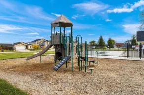 ❃Close to BSU/Nampa/Kuna! Great for BSU Families! 3BD/2BA! Quiet Neighborhood❃ - Image 3