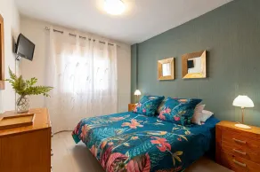 Elegant Candelaria apartment with ocean views - Image 4