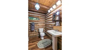 Small Timbers-riverfront log home, stunning view - Image 2
