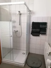Ferienwohnung 55 m², 1 Schlafzimmer, 1 Wohnzimmer, 1 Küche, 1 Bad, 1 Flur - Image 2