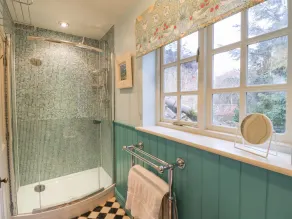 SUNNY COTTAGE, pet friendly, character holiday cottage in Grantham - Image 4