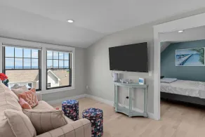 Luxury Water View-Walk to Beach-Central Air 4 Bedroom-Newly Remodeled  Sleeps 10 - Image 4