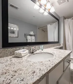 2BR / 2BA Oceanfront King Suite ~ Ocean One Resort 1806 - Image 5