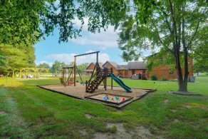 Luxury Retreat in the heart of Perry County, PA. There are plenty of amenities for the whole family to enjoy! - Image 2