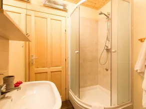 Holiday Home Ravna Gora near Risnjak Park - Image 2