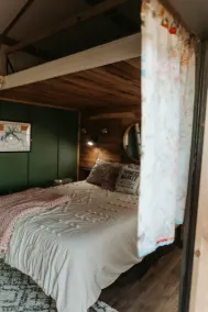 Private tiny cabin- 15 minutes from Dale Hollow Lake! - Image 3