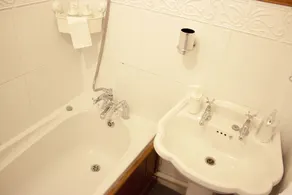 2 bedroom house in Kempston closer to Bedford - Image 2