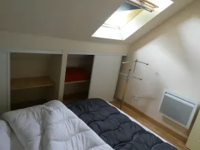 Luminoso apartamento T3 de 2 dormitorios, cerca del centro de la ciudad y las pistas de esquí. - Image 4