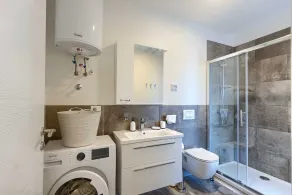 Brandneues, modernes Studio-Apartment für bis zu 2+1 Gäste mit Gemeinschaftspool - Image 2