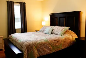 Cozy escape minutes from The Ark! - Image 4