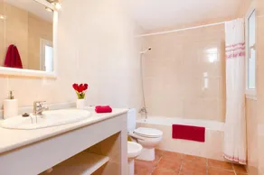 Blau Arenal 3 bedroom villa, Arenal d'en Castell - Image 3