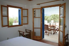 Romantic house above the sea with charming view - Image 3