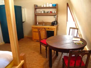 Lärare Hem / familjeboende - trädgårdsmästare hus - Image 2