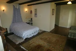 Manor East Wing. Aveyron-Cantal. Fantastisk udsigt over floden Lot, 6 sovepladser. - Image 5
