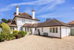 7 Schlafzimmer zeitgenössische familienfreundliche Haus Nr Southbourne Beach - Image 1