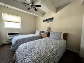 Perfect Getaway. Only 1 block to the Beach - Image 5