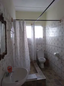 Robles: Habitación privada 5 - Image 2