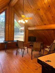Lake Sam Rayburn - Waterfront Custom Log home, 2000 Sq Ft Video included. - Image 3