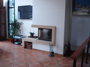 Geräumige WOHNUNG in einer VILLA mit BEHEIZTEM PRIVATPOOL, GARTEN 2500m² - Image 3