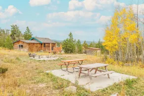 Cabin 1, Aspen Leaf Lodges, Near Grand Lake - Image 4