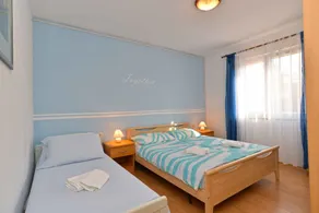 Holiday apartment with air conditioning - Image 5