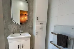 Wellness Retreat with Private Hot Tub - Image 2