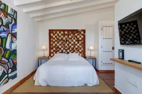 Blanco De Caza - Three Bedroom Villa, Sleeps 6 - Image 4