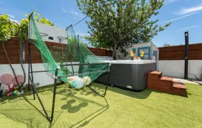 Pet Friendly Home In Tinj - Image 2