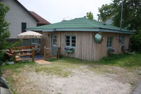 Cabin in the Village - Image 5