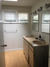 Private Cozy Cottage with view - Image 2