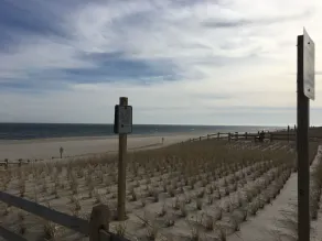 TREDJE FRÅN STRANDEN - UTSIKTER OCH STRANDTILLGANG UTAN HÖG KOSTNAD - Image 4