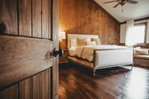 Luxe Mtn Retreat – 3 King Suites, River Access, Hot Tub - Image 4