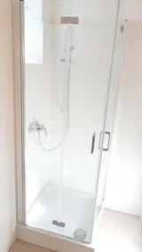 Large  central two bedroom Apartment A12 - Image 2