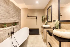 Suite Wood Love & Spa - 4P Sauna et Jacuzzi Privé - Image 5