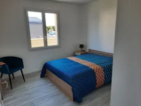 New house near the sea - Image 5