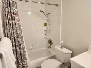 3-BD TOWNHOUSE W/ BEACH ACCESS - Image 2