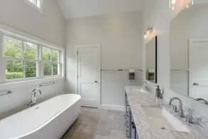 Stunning Hampton Holiday Family Fantasy for your Team - Image 5