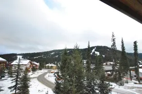 Snow Creek Village 47:  Cute Top Floor Studio, Pet Friendly, Private Hot Tub - Image 5