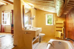 Luxurious restored farmhouse with olive grove, swimming pool, and superb views - Image 3