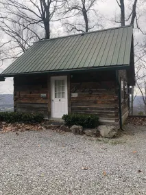 Family cabin with whirlpool tub (cabin #2) - Image 5