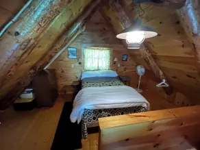 Cozy Cabin On 10 Wooded Acres In Vermont - Image 5