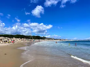  Walk to the beach! - Image 4