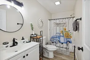 Spacious 4 bd with hot tub, theater &game zone - Image 5